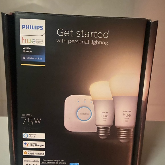 Philips Hue 75 watt Starter Kit w/ Hub - Picture 4 of 5